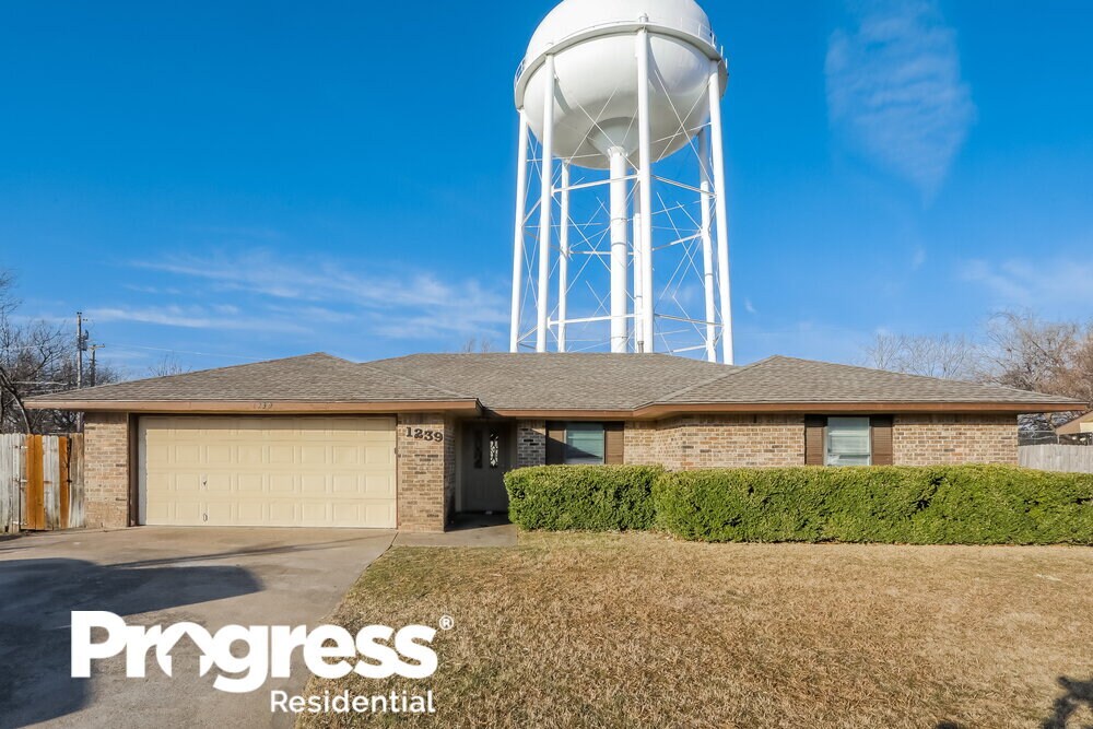 1239 Sheree Ln, Duncanville, TX 75116 House Rental in Duncanville, TX