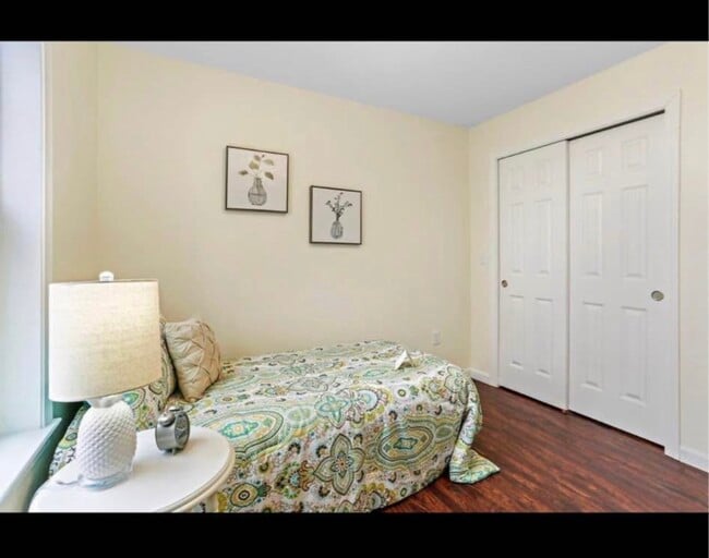 Building Photo - 601 Washington St