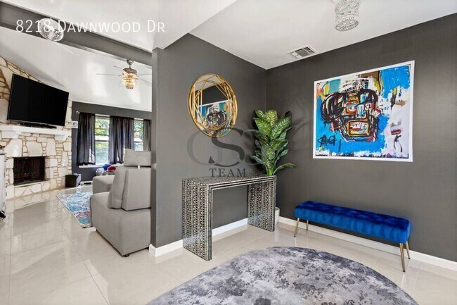 Foto del edificio - 8218 Dawnwood Dr