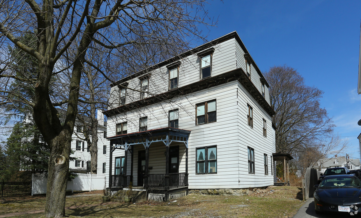 Foto del edificio - 41 Maplewood Ave