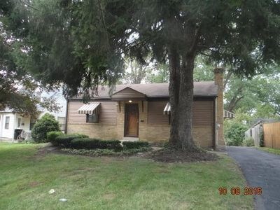 Primary Photo - 5930-6413 Cheviot Rd
