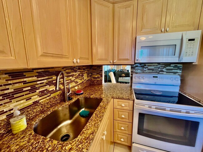 Building Photo - 4090 Tivoli Ct