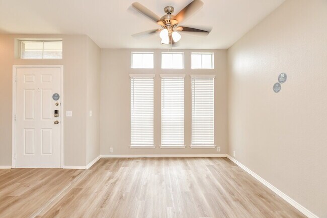 Foto del edificio - 309 Cobblestone Dr
