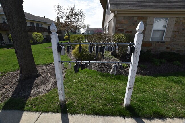 Foto del edificio - 674 Greenfield Ct