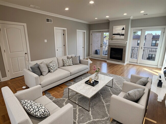 Foto del edificio - 4812 W Montrose Ave