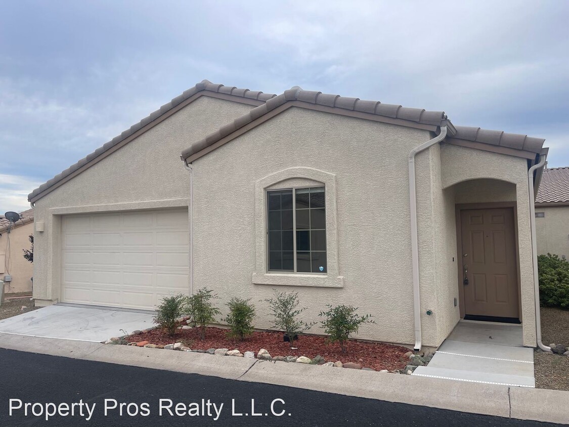 Foto principal - 3 br, 2 bath House - 1735 Manzanita Dr.