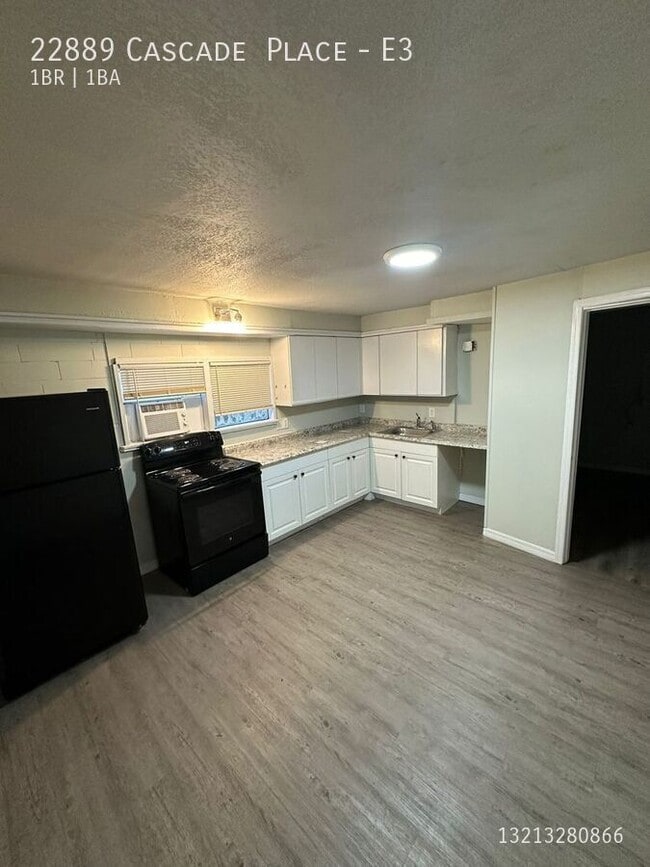 Building Photo - 22889 Cascade Pl
