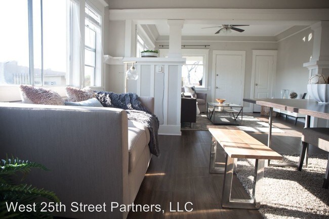 Foto del edificio - 1816-1820 W 25th St