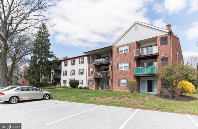 Exterior - 421 Drummers Ln