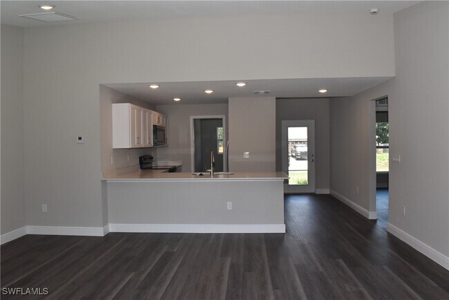 Building Photo - 5572 Carso Terrace