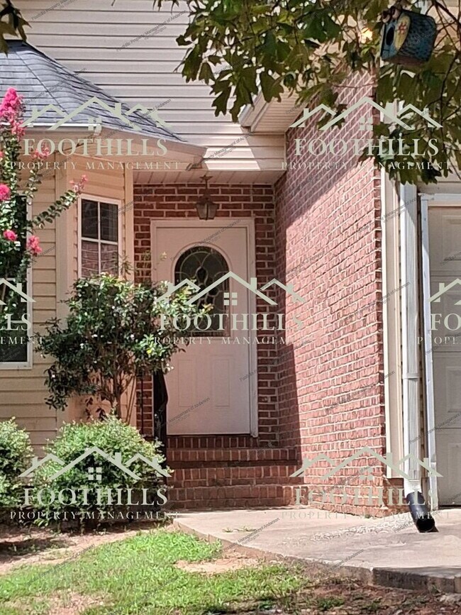 Foto del edificio - 129 Ashton Ln