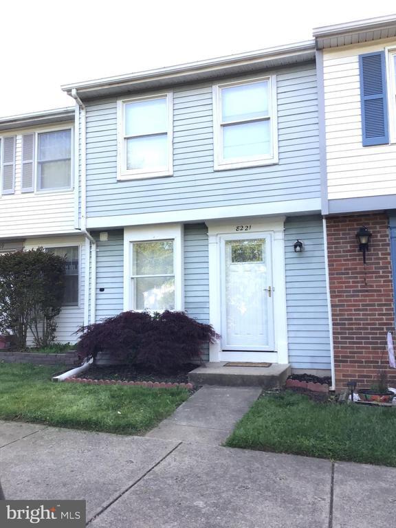 Foto del edificio - 8221 White Stone Ln