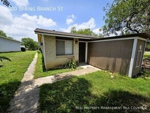 Building Photo - 6500 Spring Branch St