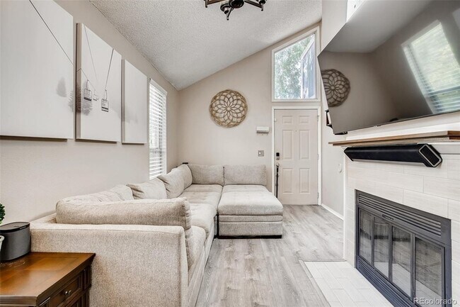 Foto del edificio - 4911 Garrison St