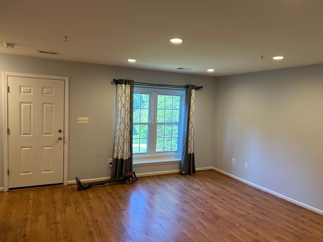 Sala de estar - 8549 Bells Ridge Ter