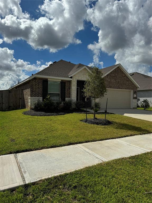 Foto del edificio - 5311 Sleepy Fox Ln