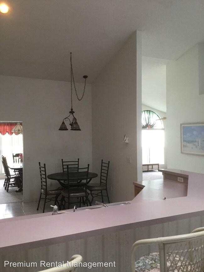 Building Photo - 4 br, 3 bath House - 633 Widow Bartley Dr