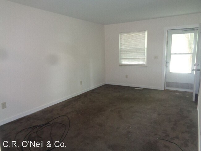 Building Photo - 2 br, 1 bath House - 2218 Laurelwood Drive