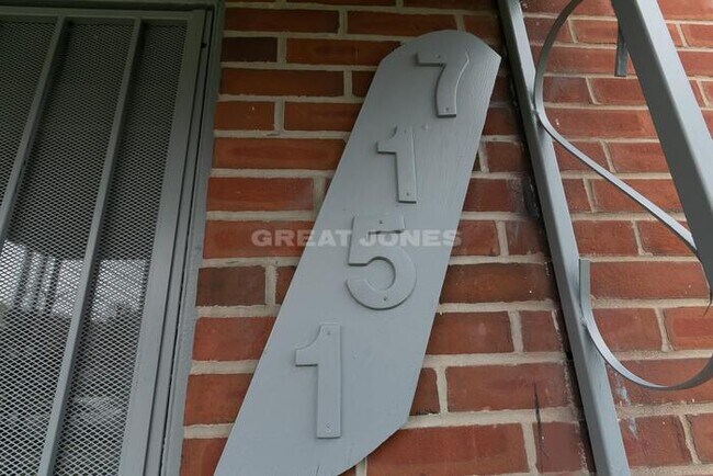 Foto del edificio - 1517 Switzer Ave