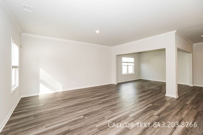 Building Photo - 316 Torslanda Ln