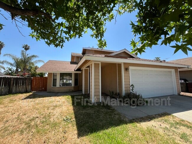 Foto del edificio - 14696 Joshua Tree Ave