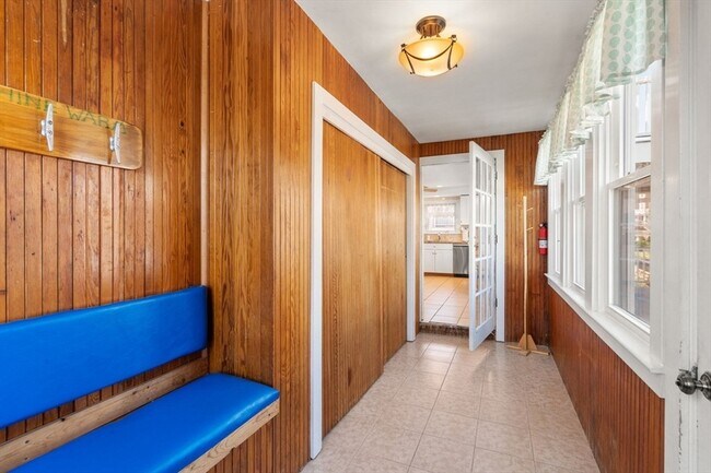 Foto del edificio - 105 Turner Rd
