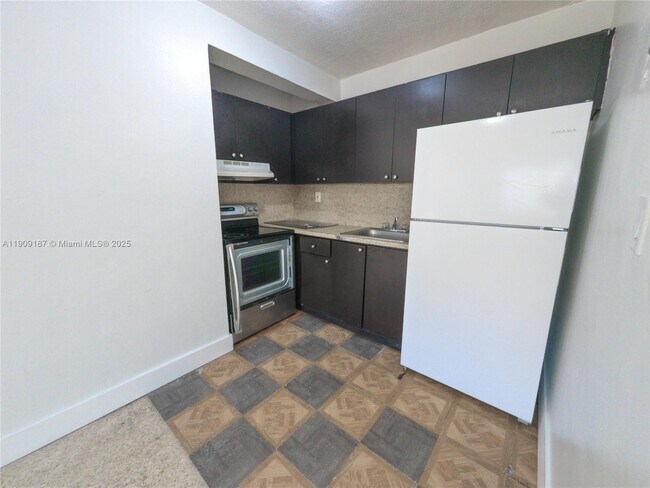 Foto del edificio - 2000 NW 29th St