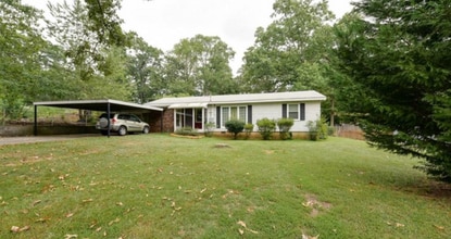 Building Photo - 2745 Old Concord Rd SE