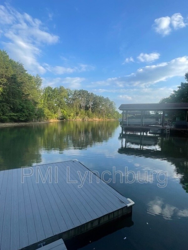 Building Photo - 381 Browns Point Dr
