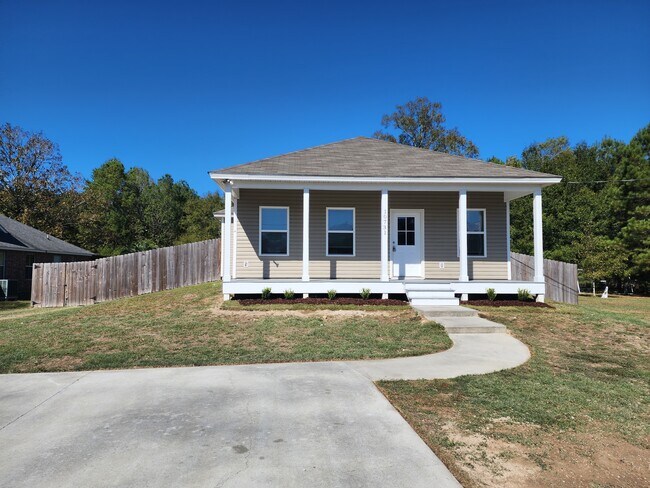 Building Photo - 10731 Cheryll Dr