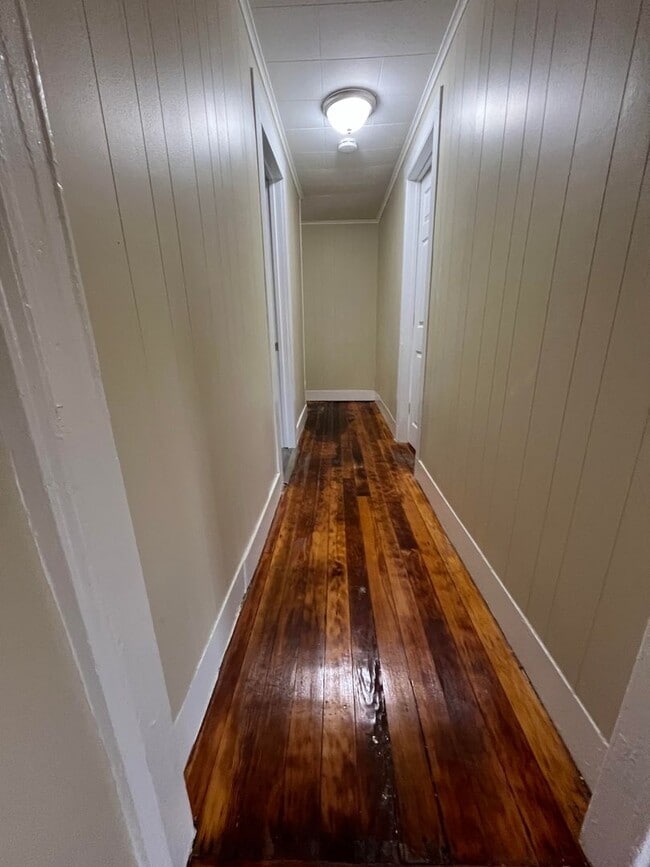 Foto del edificio - Gorgeous 1-bedroom, Second floor! Apartmen...