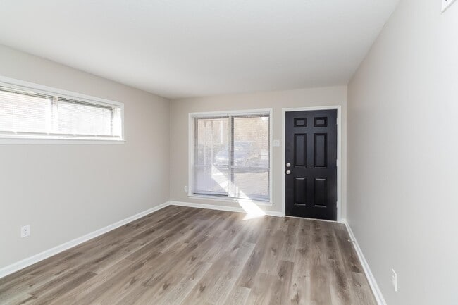 Foto del edificio - 453 Charter Ave