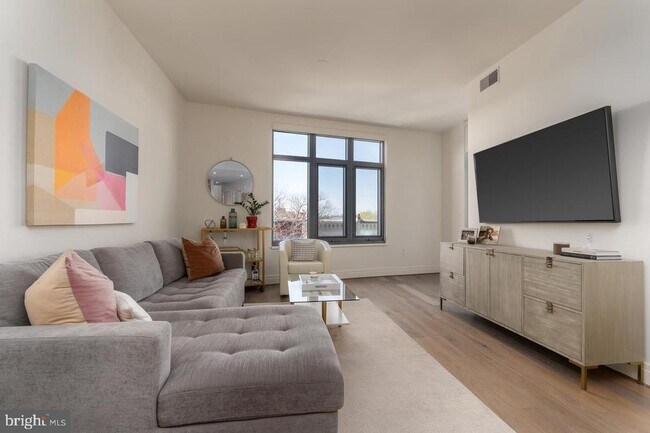 Foto del edificio - 810 O St NW