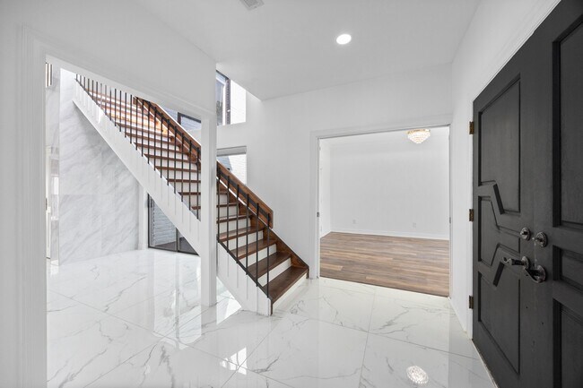 Building Photo - 5230 Meadow Forest Ln