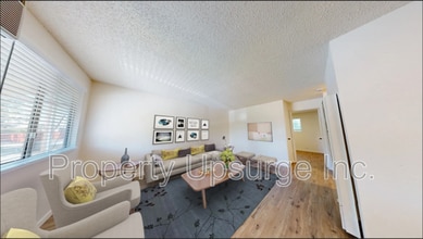 Building Photo - 445 Nelson Ave