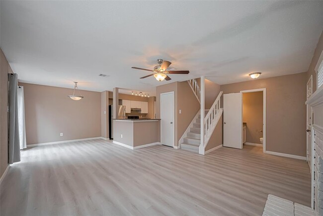Foto del edificio - 2211 S Kirkwood Rd