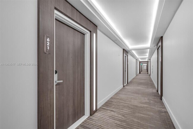 Building Photo - 2301 Collins Ave