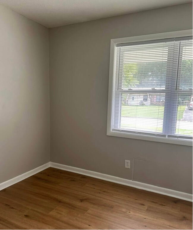 Foto del edificio - 1015 Routon Dr SW