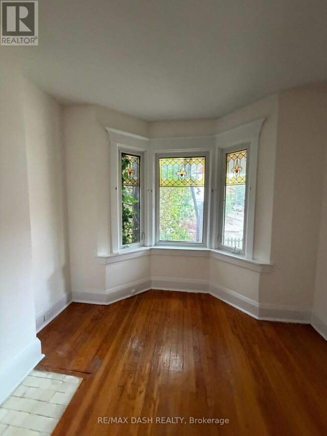 Building Photo - 54 Galley Ave