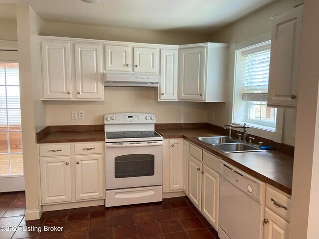 Foto del edificio - 314 Wendover Ave