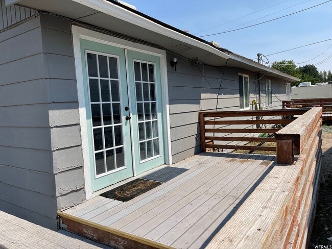 Building Photo - CS-South Main Street Duplex