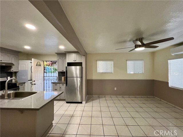 Foto del edificio - 9329 Elizabeth Ave