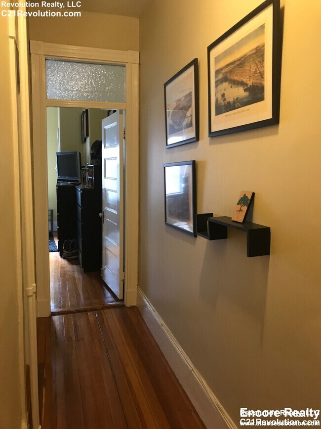 Building Photo - 24 Peterborough St