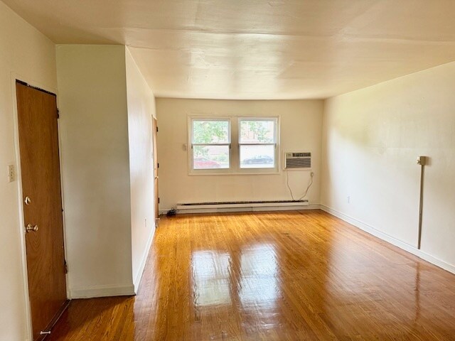 Living Room - 1155 E Orange St