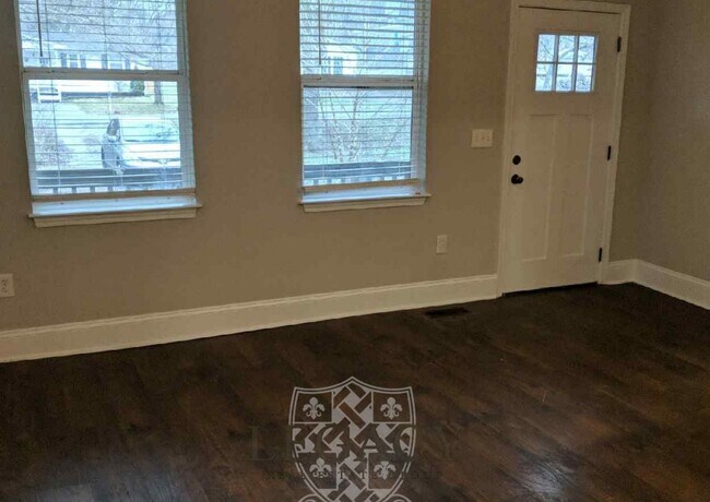 Foto del edificio - 1707 Evelyn Ave