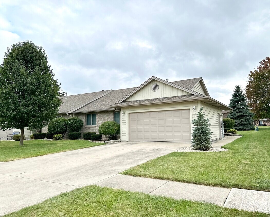 1133 Meadows Walk Dr, Bourbonnais, IL 60914 Condo for Rent in