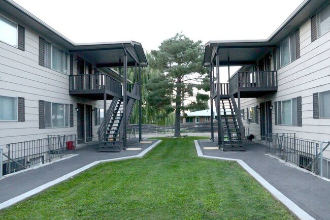 Foto del edificio - 1485 Benton St