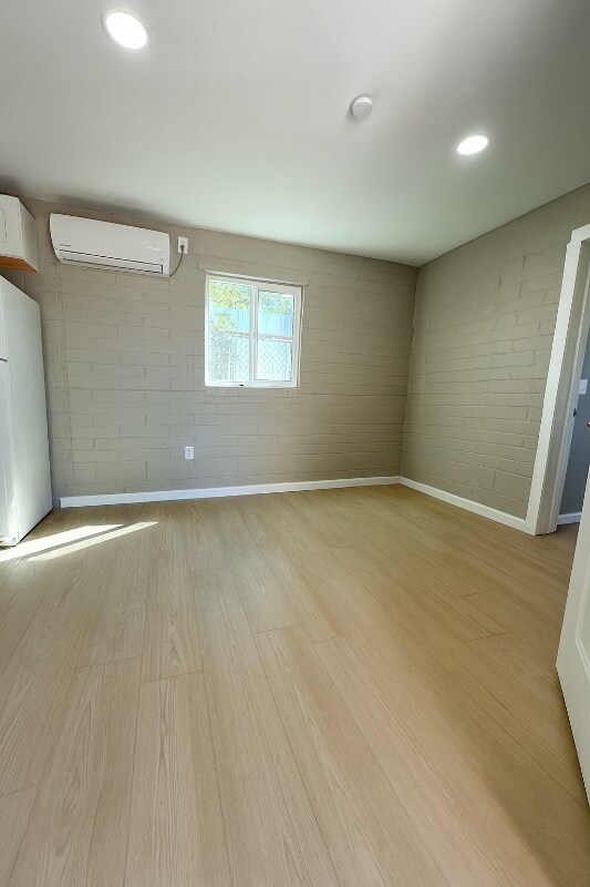 Building Photo - 120 W Blacklidge Dr