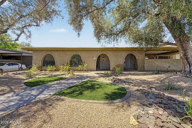 Foto del edificio - 3734 E Montecito Ave