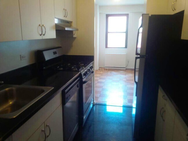 Foto del edificio - 400 E 89th St